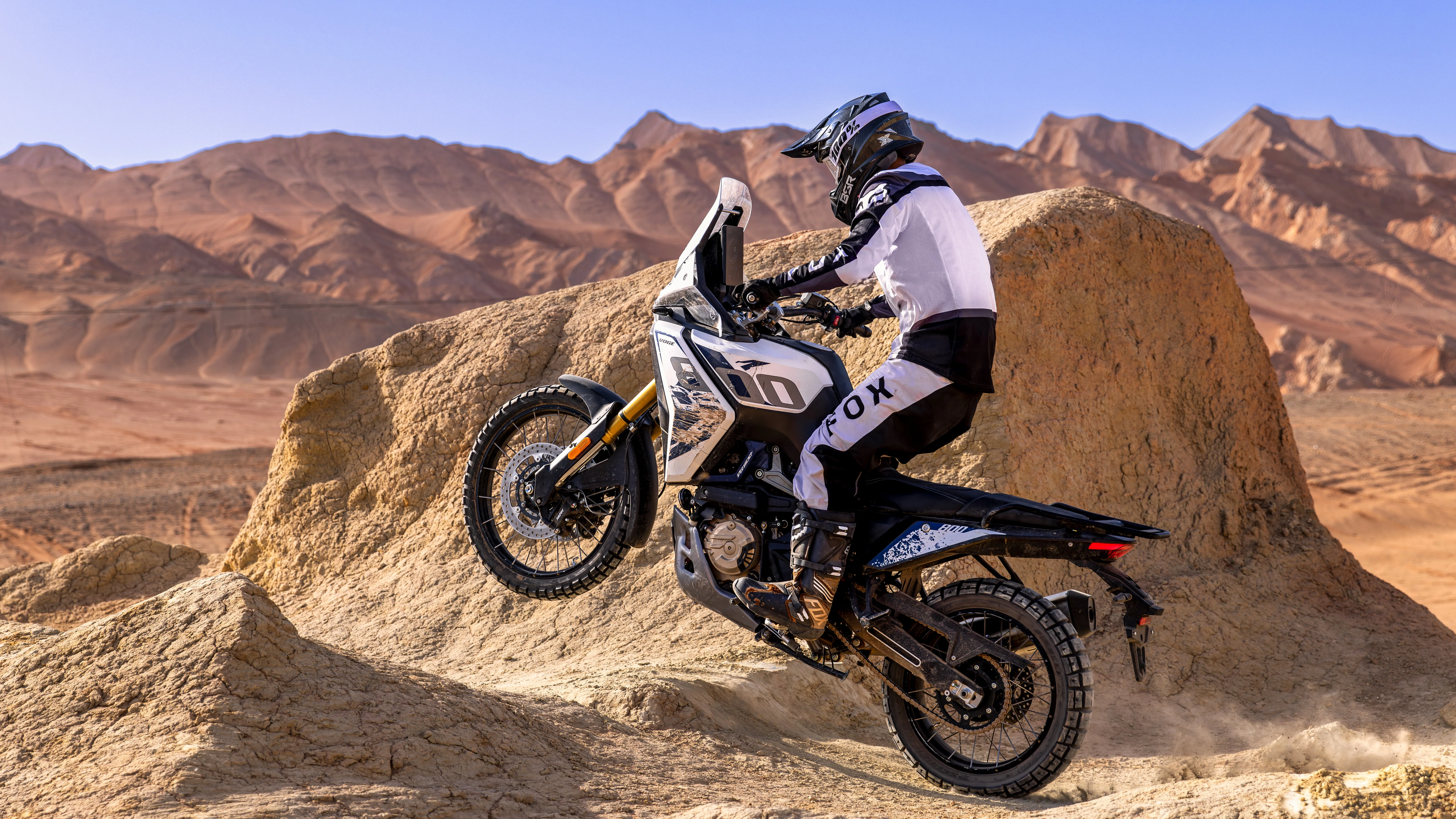 Trail VOGE DS800X Rally, maxi-trail aventure à La Réunion