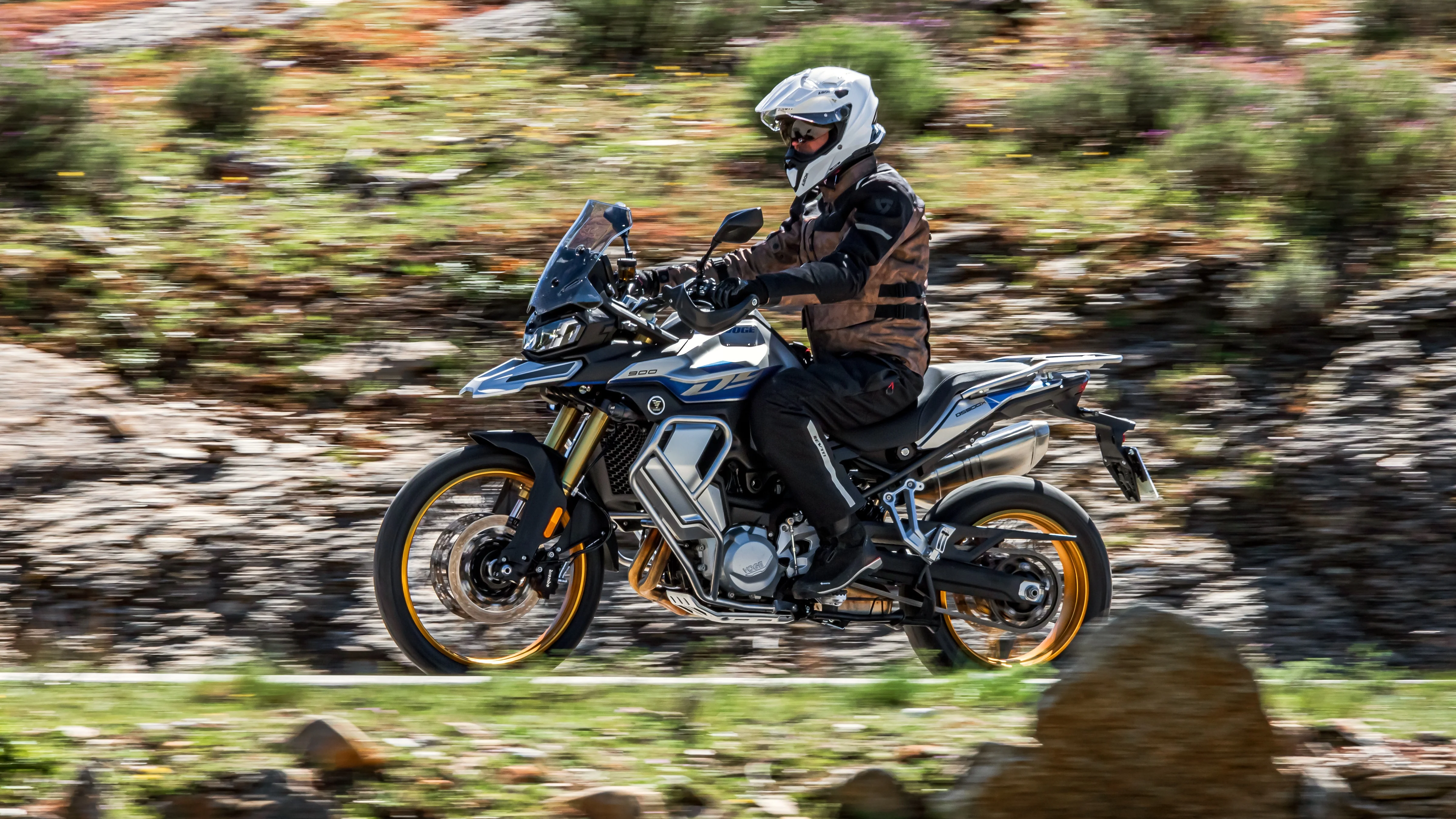 VOGE DS900X trail polyvalent disponible chez Espace Motos